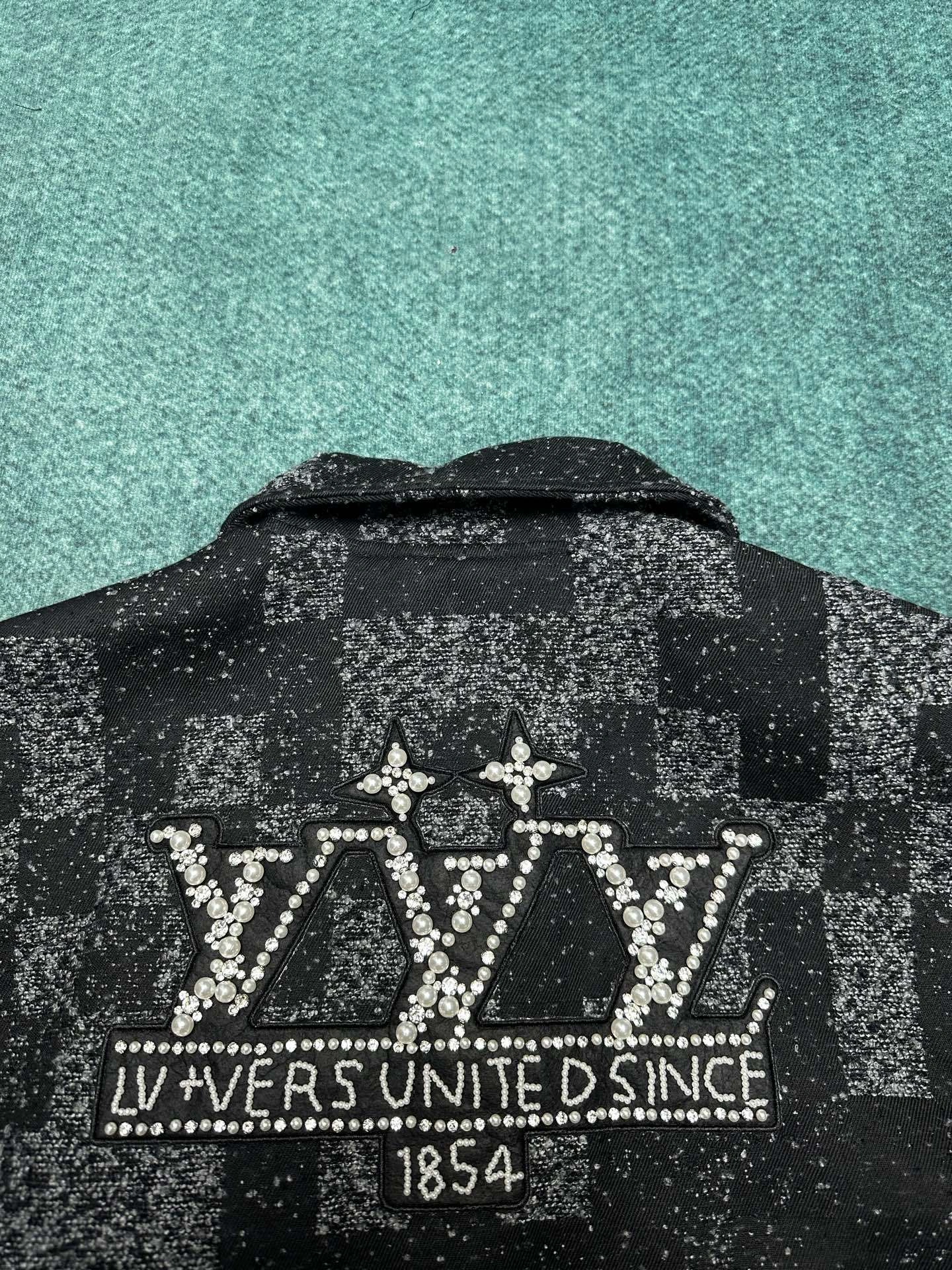 wg.luxury- 8V item:E-F000H2519